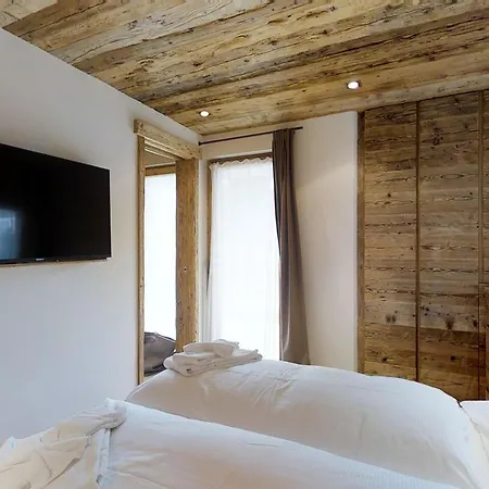 Tass 3 Apartment *