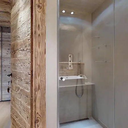 Tass 3 Apartment *